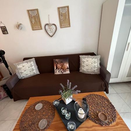 Appartamento Makenzy 12 Larnaca Esterno foto